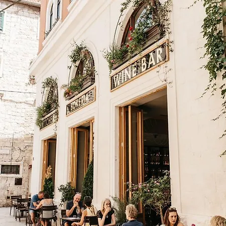 Abokamento Boutique krevet i doručak 4*