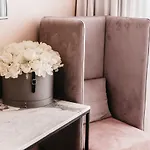 Abokamento Boutique 4*